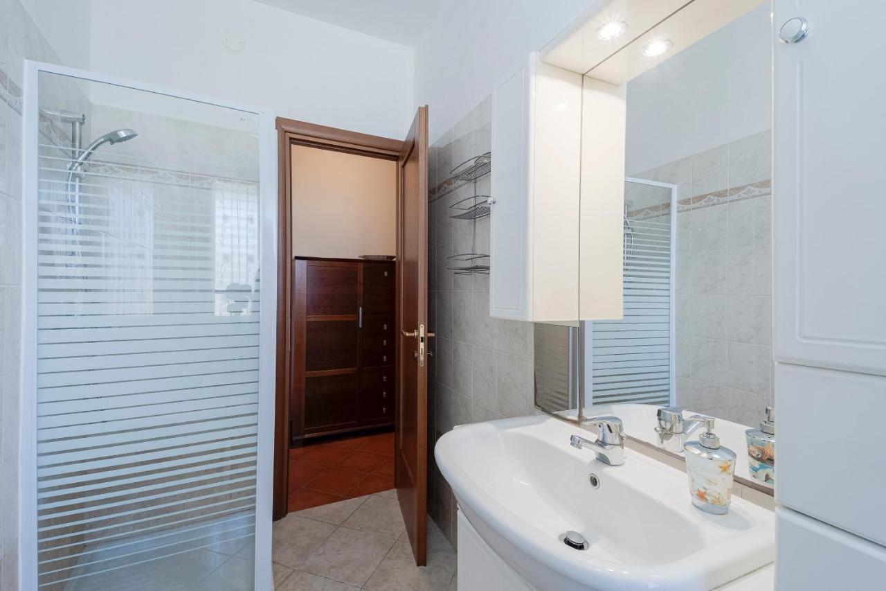 Victoria Apartment Bordighera Exterior foto